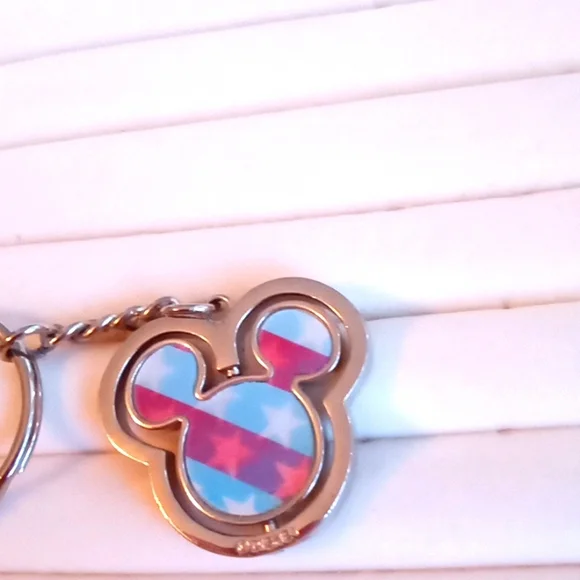 DISNEY AMERICAN PRIDE MICKEY HEAD KEY RING - Picture 3 of 9